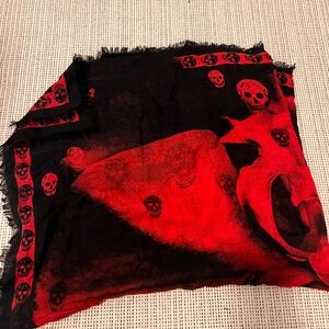 Alexander McQueen Orchid Classic Skull Scarf